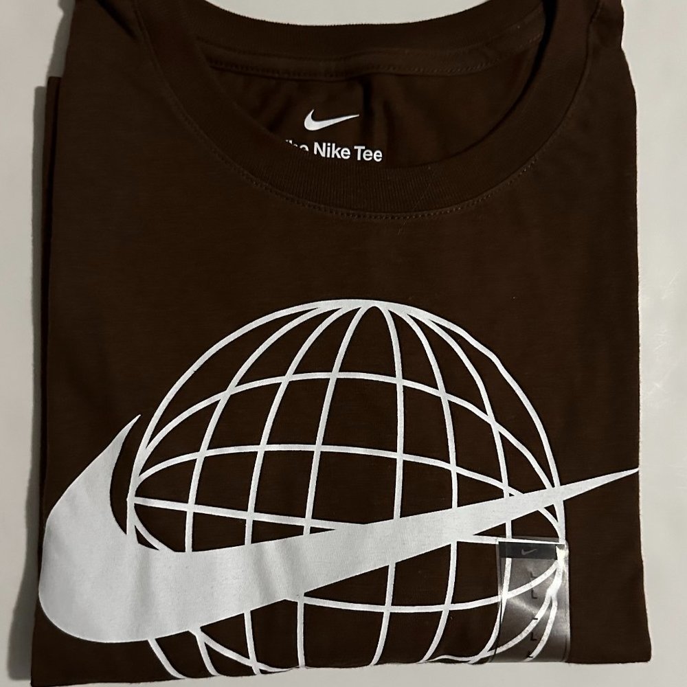 Men Nike T-shirt New With Tags